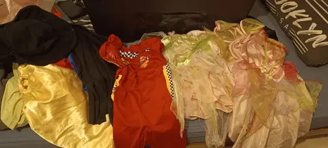 lot déguisements enfants
