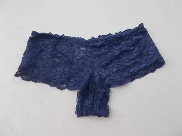 shorty femme taille S