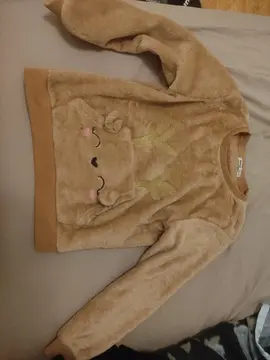 Pull enfant avec poche 134 cm