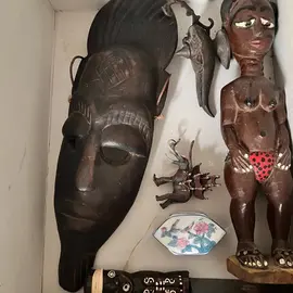statuette et masque africains