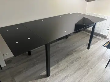 DONNE TABLE VERRE FUME NOIRE