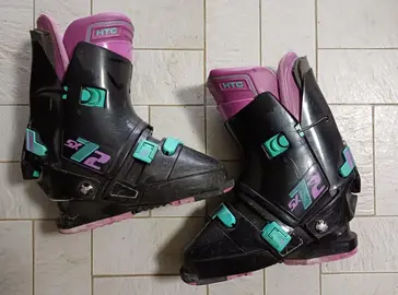 chaussures de ski taille 40 = 315