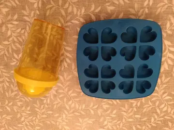 moule à glaçons et presse agrumes