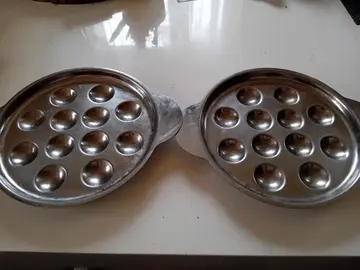 2 plats à escargots