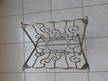 Porte bûches en métal pliable