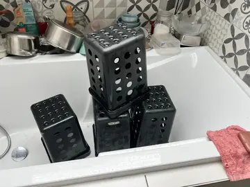 donne poubelles de chez ikea