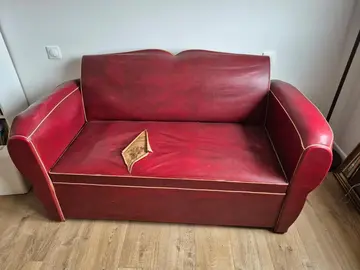 Canapé en cuir rouge