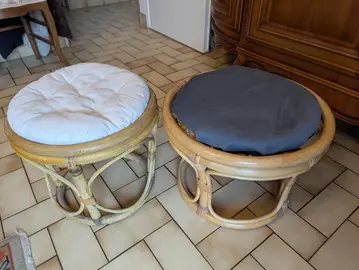 2 TABOURETS EN ROTIN