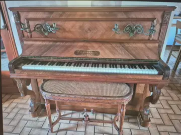 Piano marque Thersen &Cie