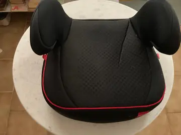 Rehausseur enfant pour la voiture