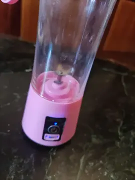 petit blender portable.(Sans le câble USB)