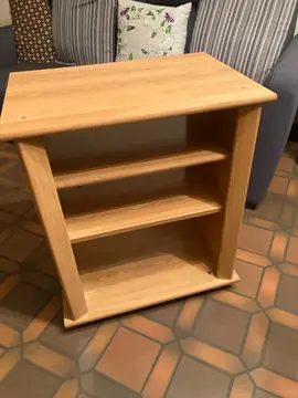 Petit meuble à roulettes