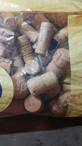 40 bouchons en liège