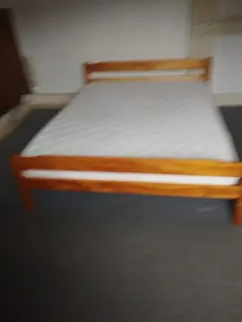 Lit en pin + matelas