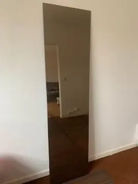 Miroir légèrement sépia