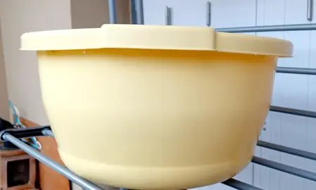 Grande bassine jaune