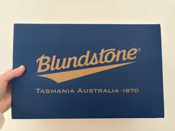 boîte à chaussures ou autres / Bien lire le texte pour 💌