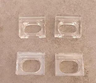 4 anneaux en plastique