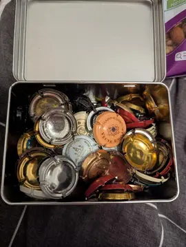 capsules (champagne, bouteilles diverses)