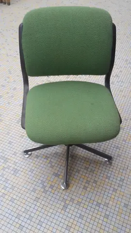 Chaise / fauteil pivotant