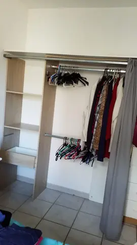 dressing avec penderie 180 de hauteur et 163 de large urgent premier venu premier servi
