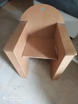 siege en carton pour enfant