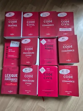 donne lots de livres étudiant