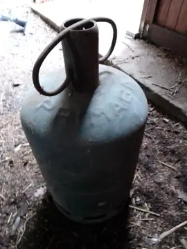 bouteille de propane vide