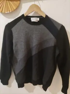 pull doux Calvin Klein Taille M. Pour garçon