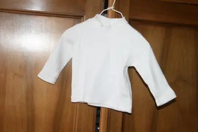 tee short blanc manches longues – 9 mois