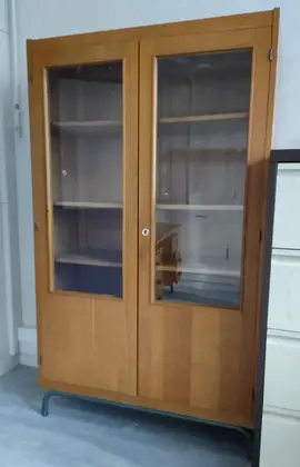 vitrine ou bibliothèque