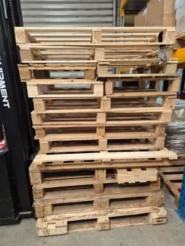 Palettes jetables en bois