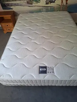 lit 140x190 et sommier