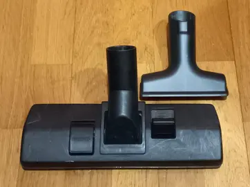 2 brosses pour aspirateur