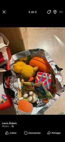 poche jeux éveil et peluche