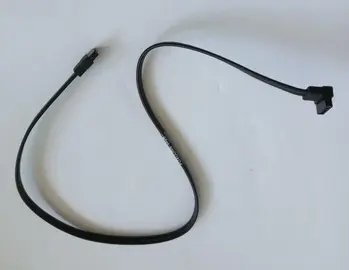 Câble SATA, 45cm, 1 connecteur droit et 1 coudé