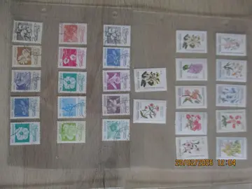 27 timbres Fleurs Argentine / Nicaragua