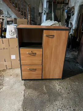 meuble de bureau. longueur 91 / profondeur 43 / hauteur 113 Bon état