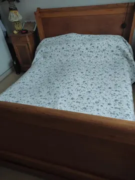 Lit en bois massif en chêne de 140 à prendre sur place avant le 25 février au matin