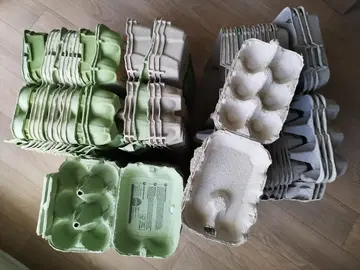 Donne boîtes à oeufs toutes tailles