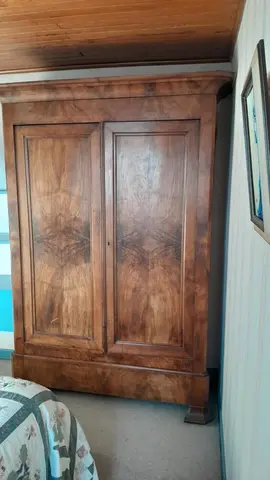 armoire merisier style Louis Philippe H220 larg 136