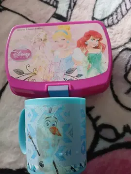 boîte à goûter et tasse