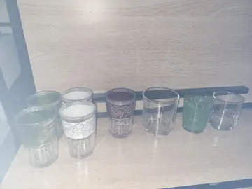 5 verres à thé + 3 verres diverses