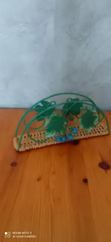 porte bouteille et porte serviette de table