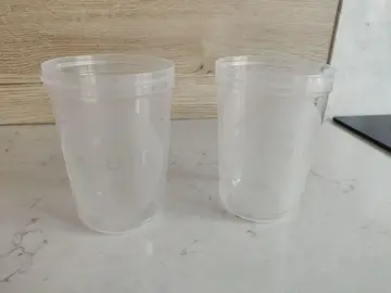 Pots de conservation du lait maternel