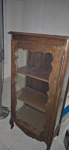 Petite vitrine vitrée