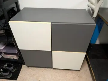 Petit meuble de rangement