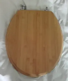 Lunette de toilettes bambou