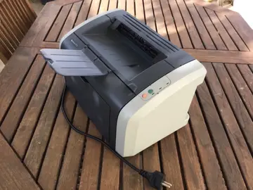 imprimante HP LASER JET 1012