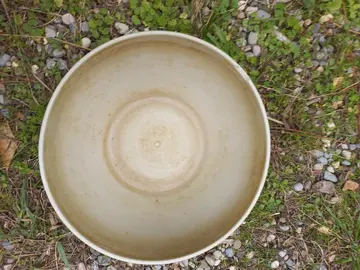 très grand saladier